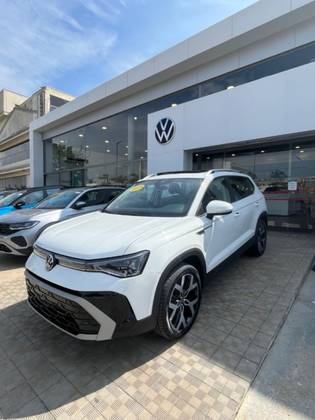 VOLKSWAGEN TAOS 1.4 250 TSI TOTAL FLEX HIGHLINE AUTOMÁTICO